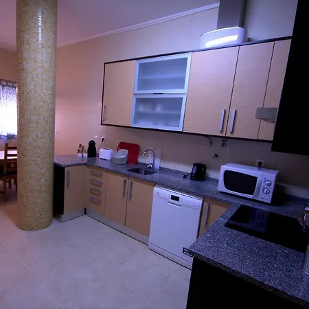 Apartman Plaza - *