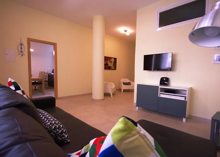 Plaza - Албуфейра